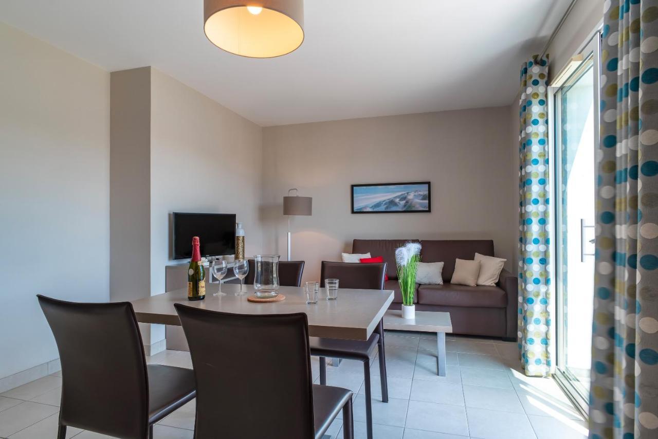 Les Thermes 521 - Appt Proche Plage Avec Piscine Partagee Concarneau Luaran gambar